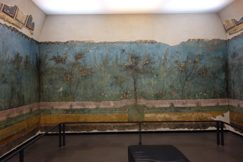 The frescoes were removed from the walls in 1951 and moved to the Palazzo Massimo in 1998 in a room the approximate dimensons of the original.