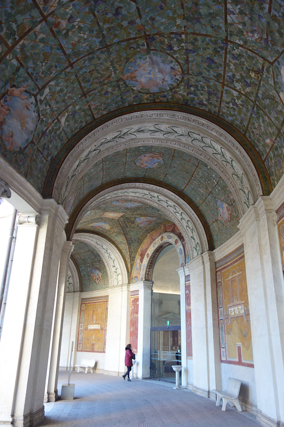 Looking back at the entrance.
