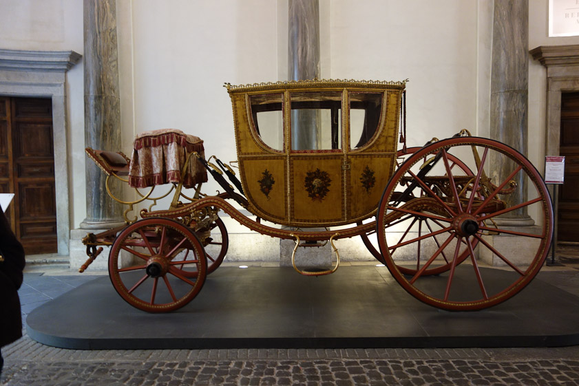 We walked past a museum just off the Piazza Navona where we saw this carriage. It was made in France for the marriage of Sigismondo Chgi to Geovanna Medici d'Ottajano in 1776 in Naples. The Chigi family started in Sienna and became immensely rich bankers in the 15c in Rome.