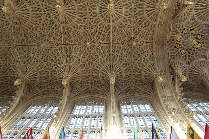 Mariana was able to take this photo of the wonderful tracery in the vaults over the Lady Chapel, built by Henry VII starting in 1503.
