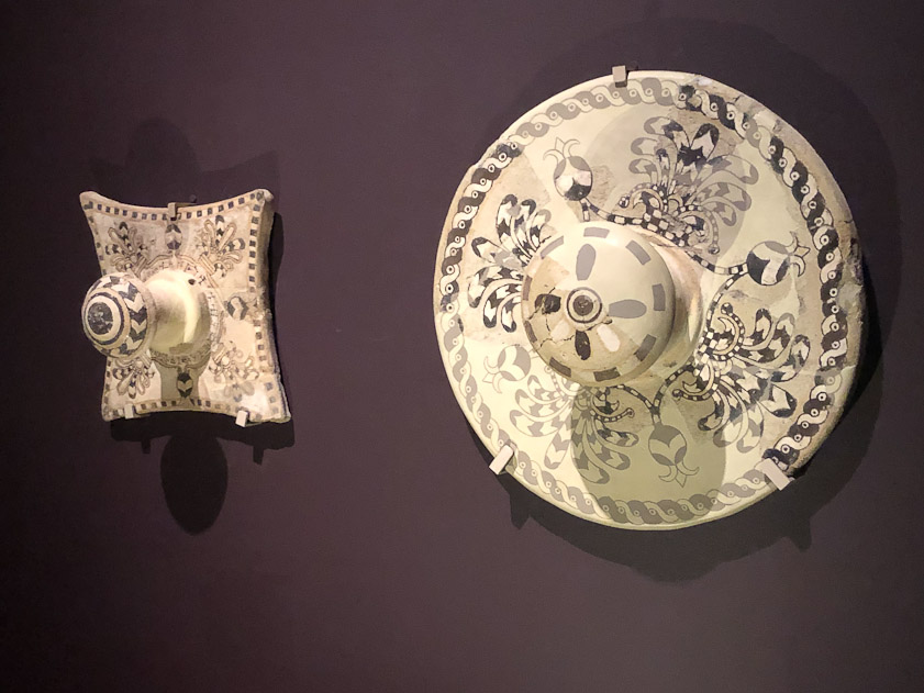 Other palaces at Nimrud and Tell Bila, Iraq were decorated with glazed wall plaques.