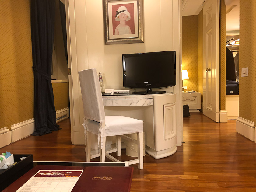 I agreed to an upgrade to a suite, but we didn't get a king size bed.