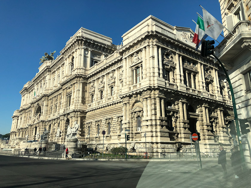 We passed the Palace of Justice, facing the Ponte Umberto, in a taxi enroute to Sant'Ivo alla Sapienze church.