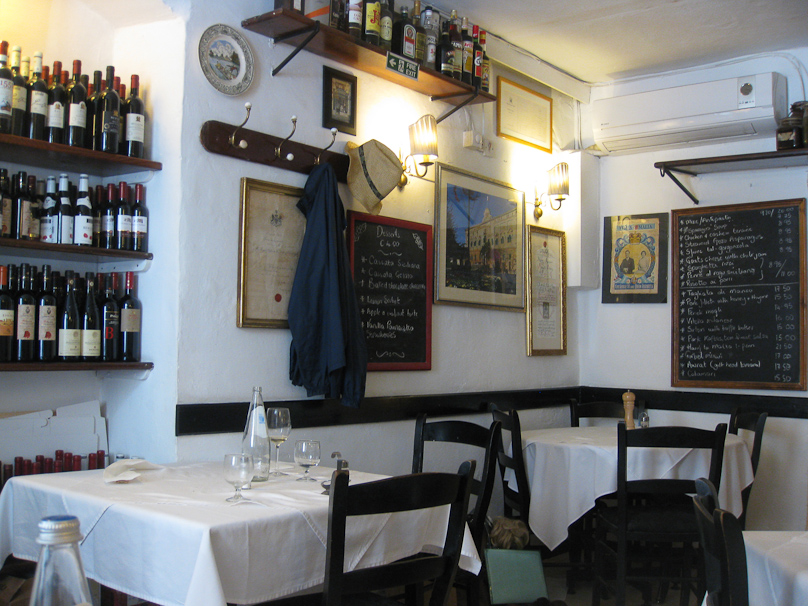 The first dining room at Rubino.