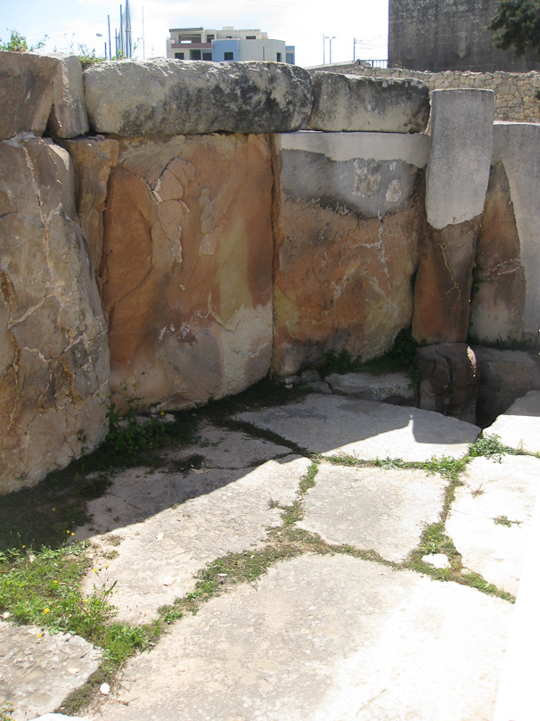 This apse has a stone pavement as well as stone walls.