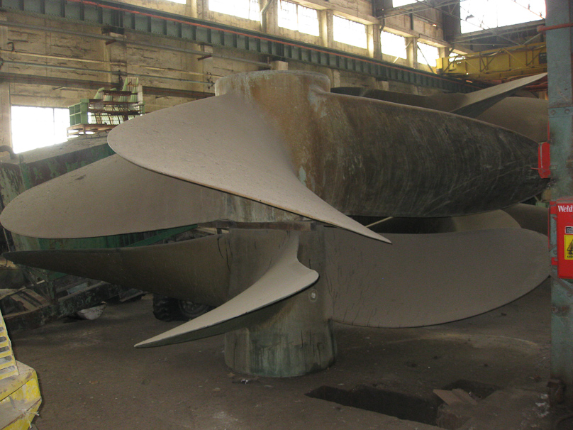 Two like-new propellors. Not cheap!