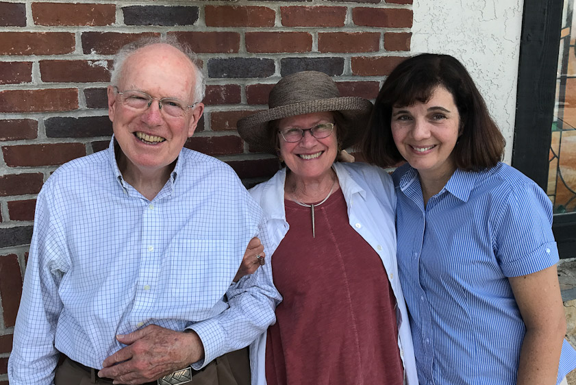 My nephew and neice Harry and Marie Oxnard drove up from their home in Spring Hill to pick us up near the Nashville Library and take us to lunch. Here we are after lunch in Franklin TN.