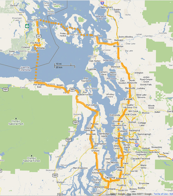 We went to the 2011 conference of the Society for Industrial Archaeology in Seattle 2-5 June. We combined this with two nights in Tacoma and four in Victoria, traveling by rental car and car ferry. We arrived at Seatac Airport on 25 May and drove to Tacoma, where we stayed at Plum Duff B&B. (The dates shown below the photos are off by 16 hours, since my camera was still set to Tokyo time.)