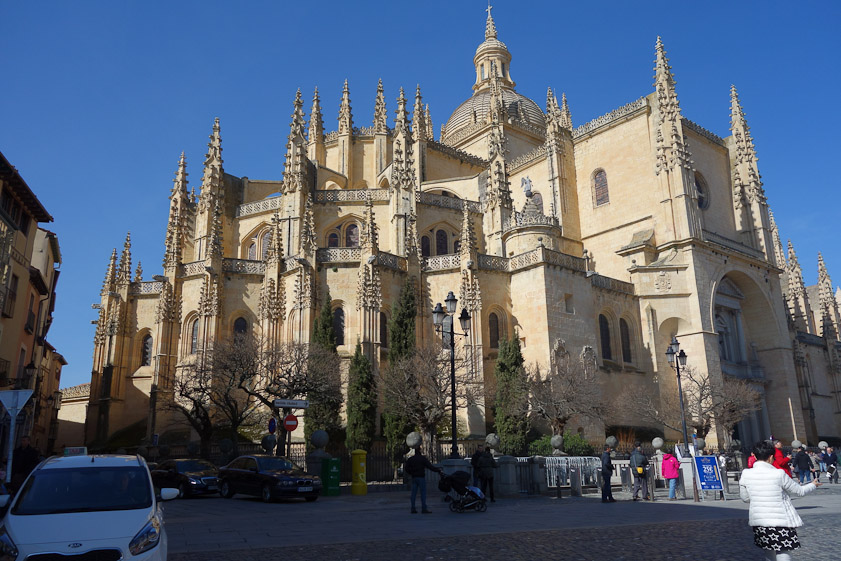 The east end of Segovia Cathedral from the Plaza Major.