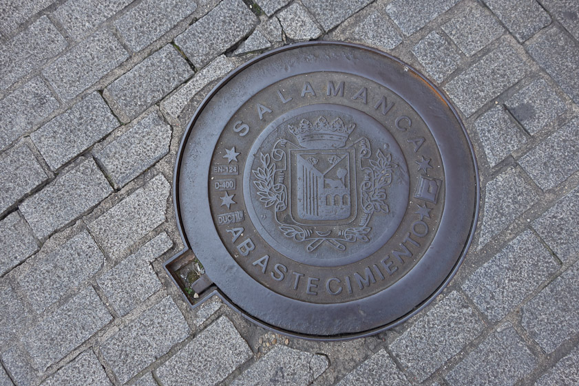 Manhole cover in Salamanca.