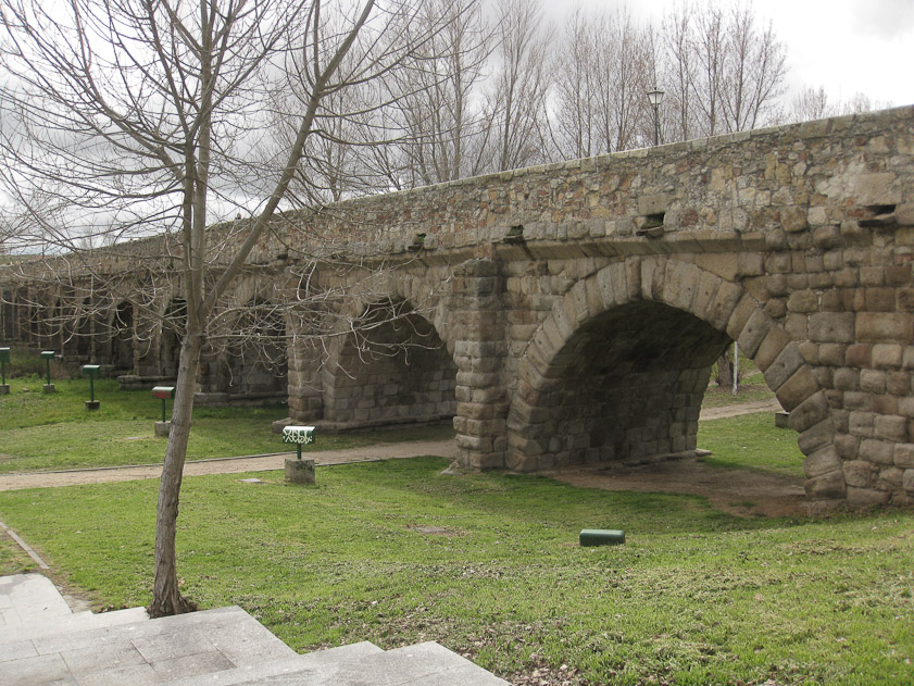 The Roman bridge crossing the Tormes River in front of Santiago. This part is original from the 1c AD.