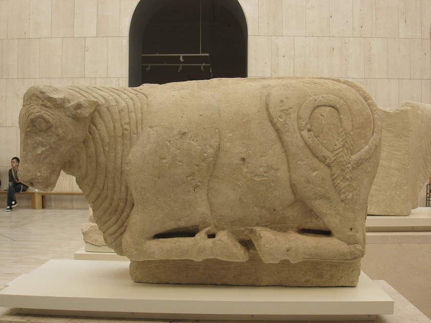 The Museo Arqueológico Nacional (MAN) was the most interesting museum, a large collection of priceless objects, that we saw. This bul from late 5c BC Iberian culture was part of a funeray structure. Bulls were protectors of tombs and also were associated with sacrifices.