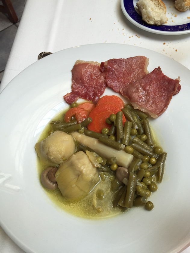 A very pleasing, interesting vegetable dish I had at Las Cancelas: peas, artichoke hearts, asparagus, mushrooms, and pimientoes with a little ham.