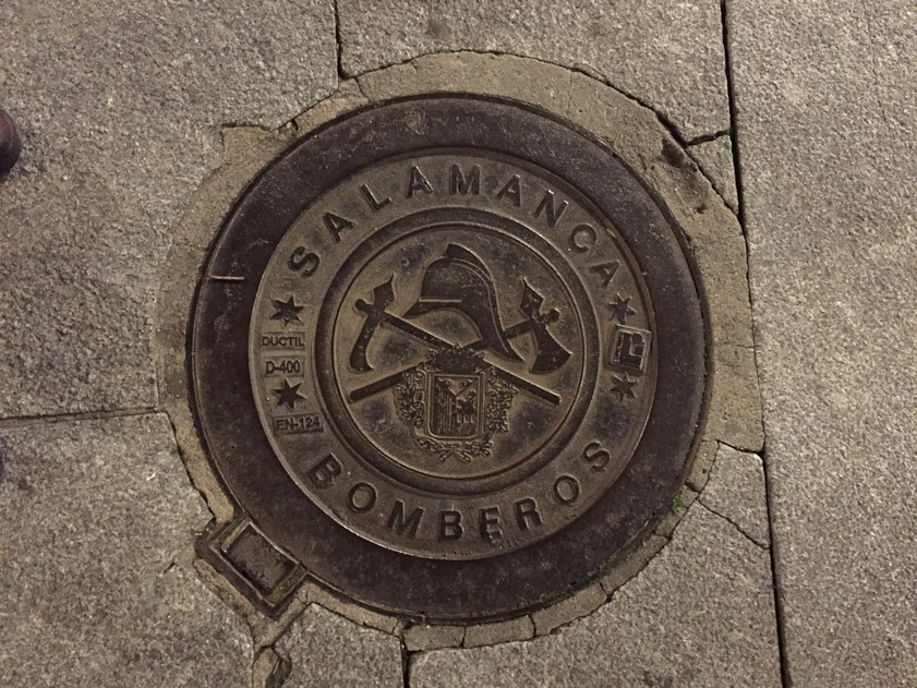 Manhole cover in Salamanca. 