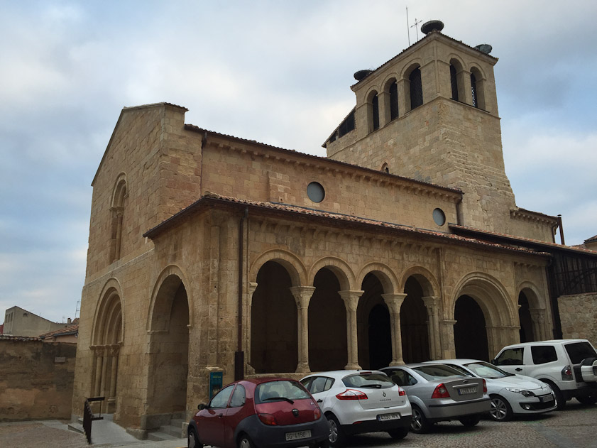 Iglesia de la Santísima Trinidad, 12-13c.