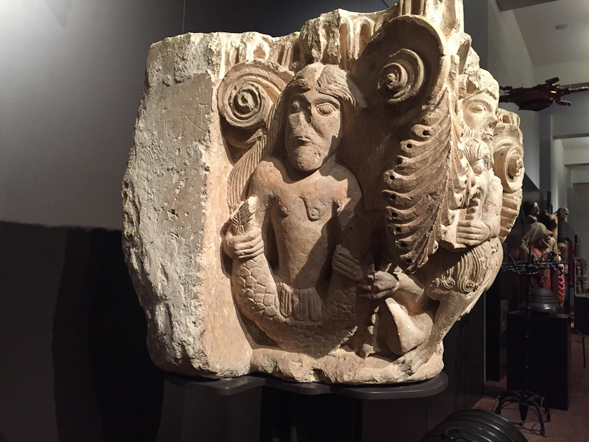 The other side of the Samson/Lion  capital