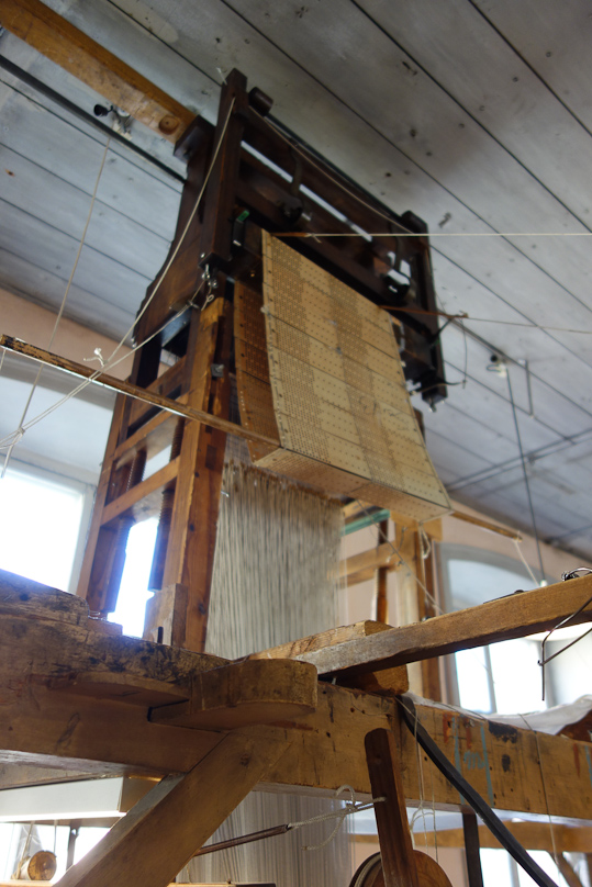 After City Hall we walked across the bridge to Riddarholm and on to Södermalm, to visit the  Almgren silk mill. This is an old Jacquard loom, which weaves to a pattern determined by the holes in wooden cards.