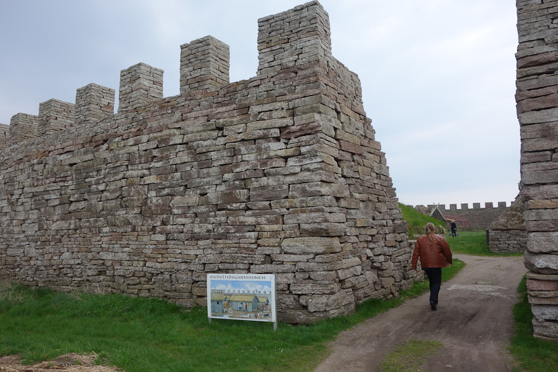 The northern entrance. This is presumably modern, since there is no gate or way to close it.