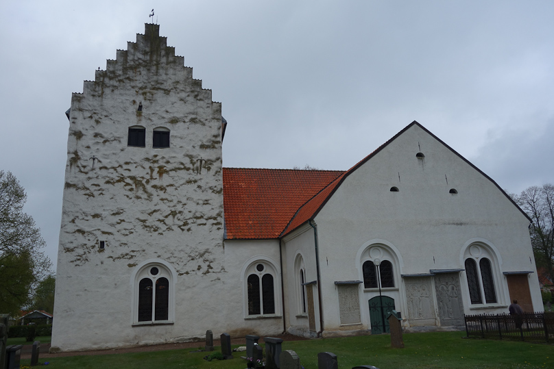 We found Vittskövle church, and went back to Degeberga to ask for the key at the Pastors Expedition. That is the church office for several small country churches which share a single pastor.