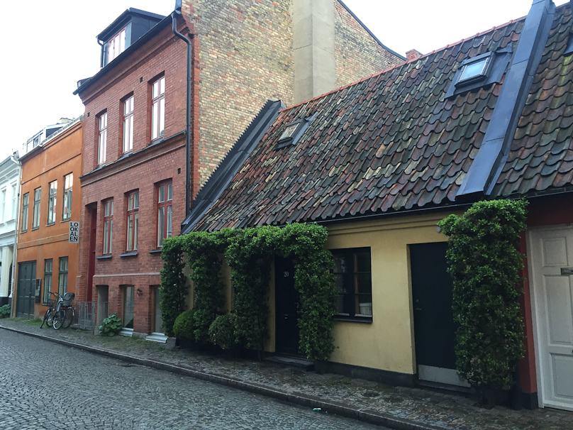 Other houses on that street, Jöns Filsgatan